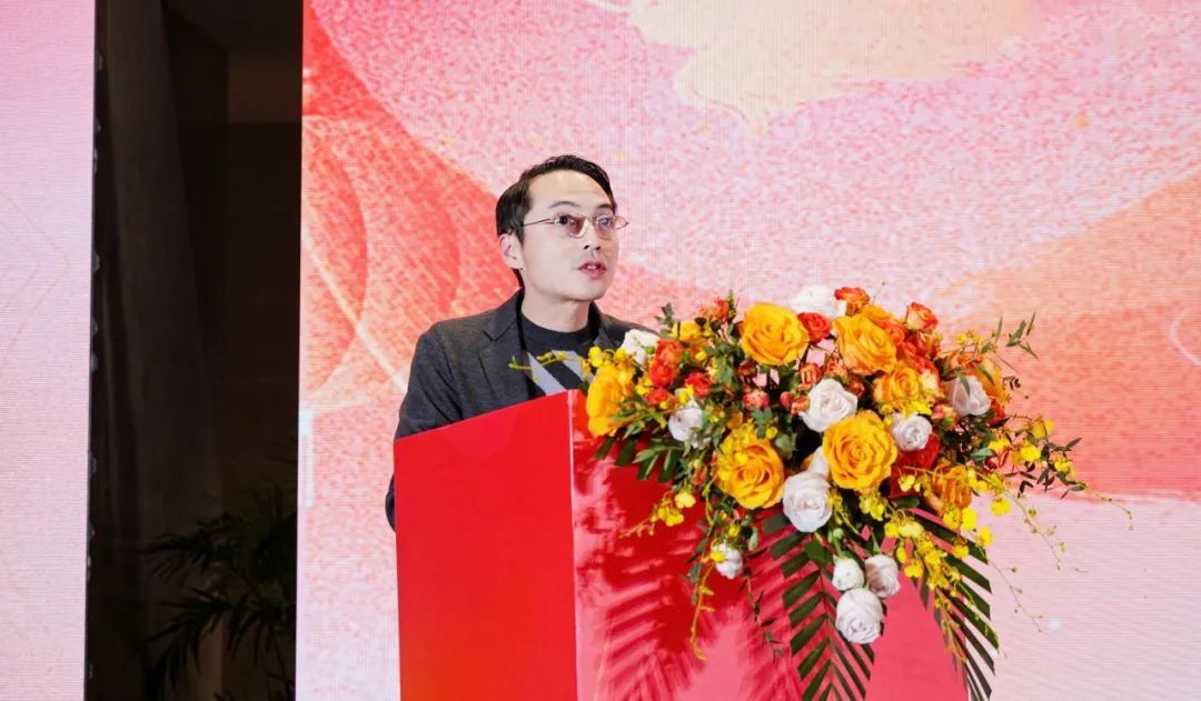 年會奮戰(zhàn)新征程3.jpg 年會奮戰(zhàn)新征程3.jpg