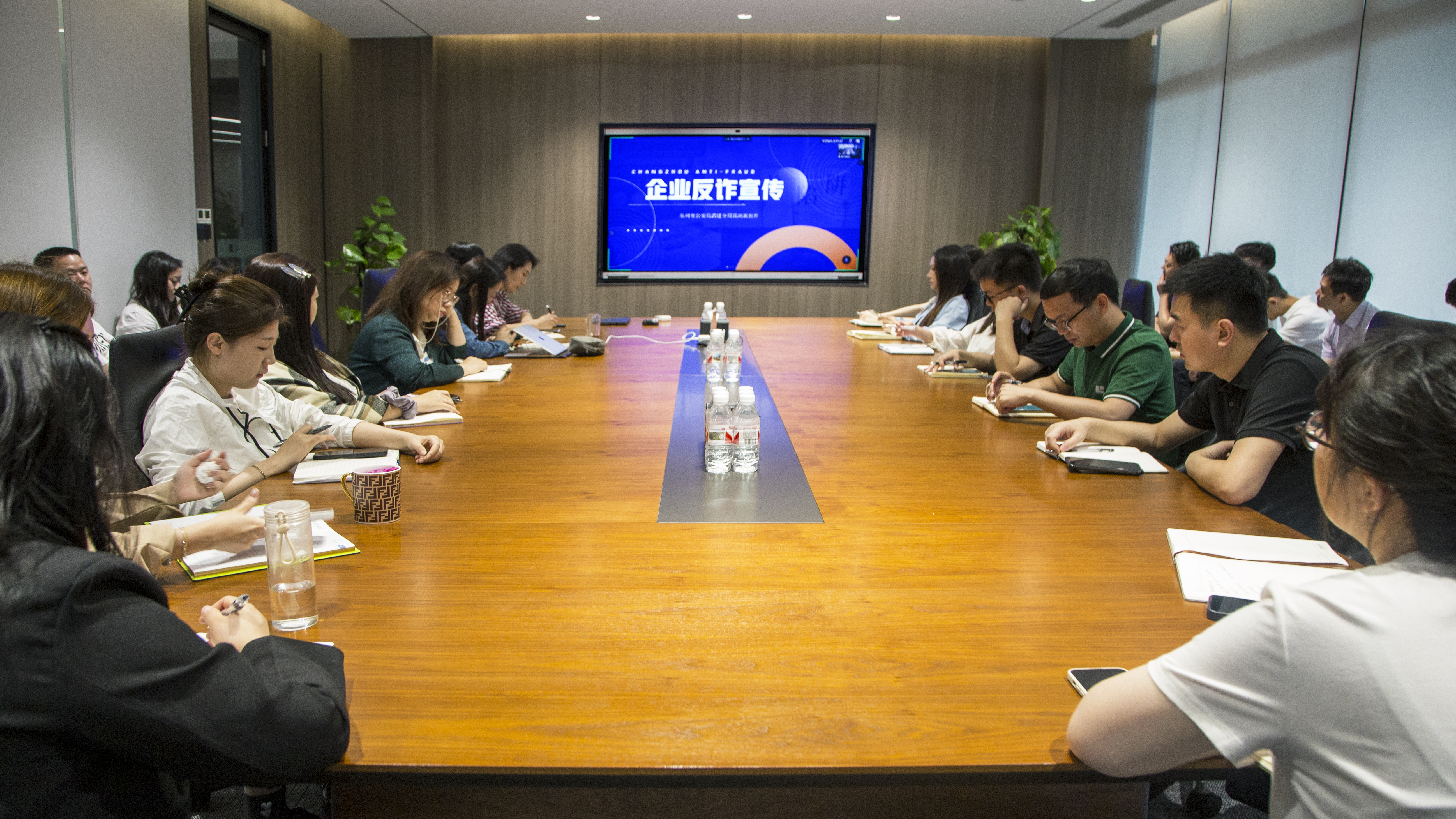 深圳1.jpg 深圳1.jpg